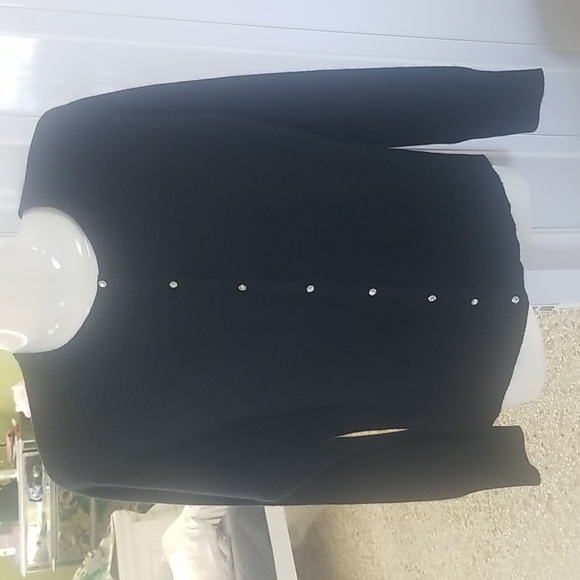 New Cashmere Sweater - Picture 1 of 10